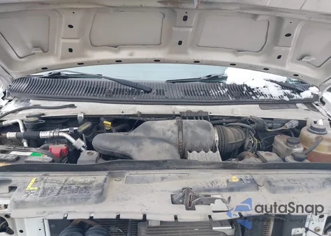 2012 Ford E-350 Super Duty Commercial из США, поврежденный, VIN 1FTSE3EL5CDA25648